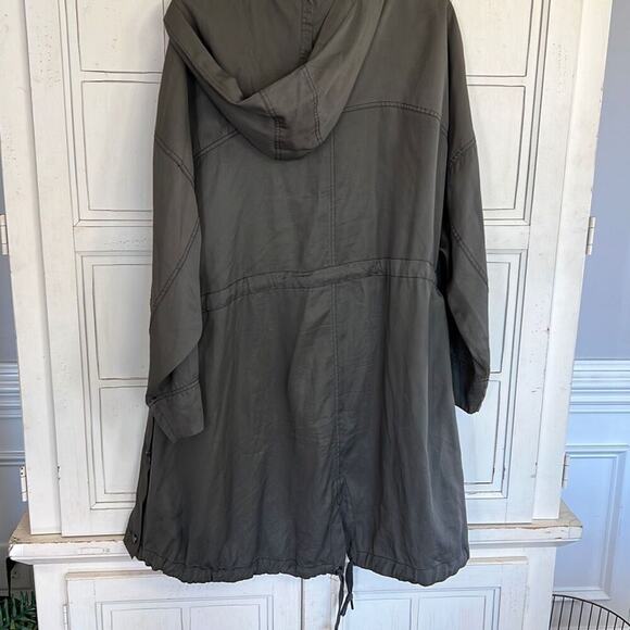 We The Free Free People size XS oversized army green jacket - Picture 3 of 3